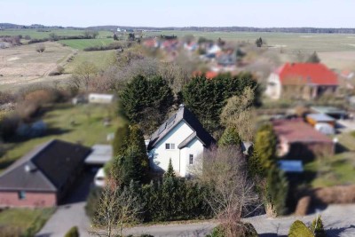 Platz für alle Träume: Großzügiges Haus mit Sauna, Seeblick, Garten, Hobbyräumen – ruhig & stadtnah