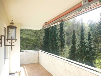 *KULTIVIERTER WOHNKOMFORT AUF ca. 96 m² - 3 Zimmer Wohnung mit Balkon*