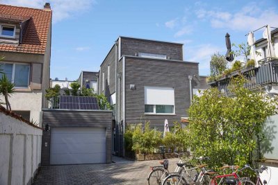 Moderne EG-Wohnung im nachhaltigen Holzhaus