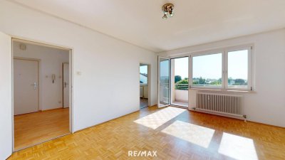 Helle Singlewohnung mit Balkon