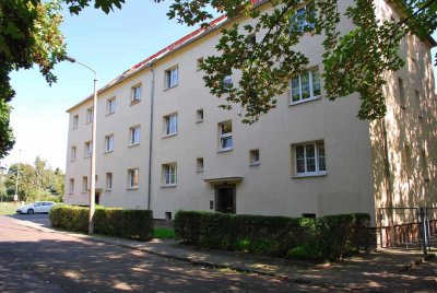 Schöne 2-Raum-Wohnung mit Tageslichtbad und Wohnküche