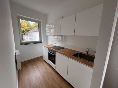 Schicke frisch sanierte 2-Zimmer Wohnung im 1. OG in Neuss
