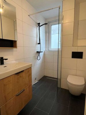 Erstbezug nach Sanierung – Moderne 2-Zimmer-Erdgeschosswohnung mit Garten
