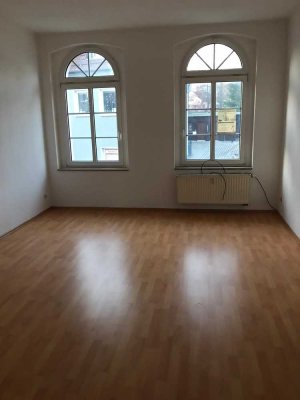 HELLE 3-RAUM-WOHNUNG IN CHEMNITZ ZU VERMIETEN!