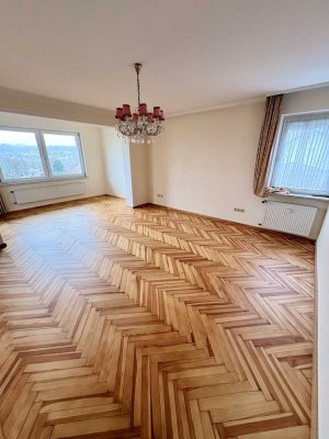 4ZKB-Whg. mit Terrasse und Balkon - ZW Fasanerieberg