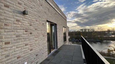 4-Zimmer-Wohnung mit Top Aussicht, direkt an der Elbe!