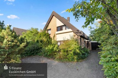 Euskirchen-Südstadt: Freistehendes Einfamilienhaus mit Einliegerwohnung und Gartenidylle! 360° Beg