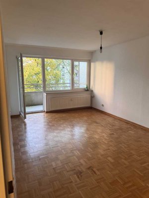 Helle 2-Zimmer-Wohnung mit Aufzug in Laatzen – frisch renoviert und bezugsbereit!