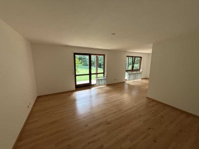 Naturnahe 3,5 Zi. Whg. im EG mit zwei Terrassen in Baden-Baden Geroldsau