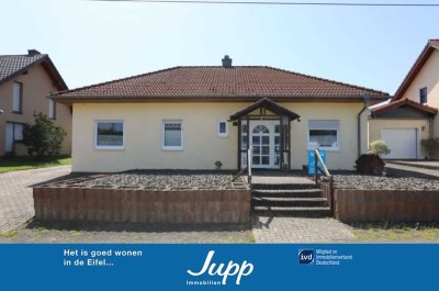Gepflegter Bungalow mit Garage, Terrasse und Garten Büdesheim (2)