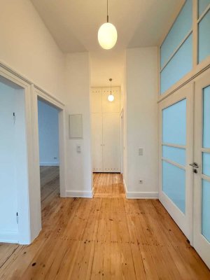 Helle & hochwertige 2 ZKB Wohnung in Citynähe