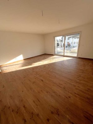 4 Zimmer Neubauwohnung mit Gartenanteil (3)