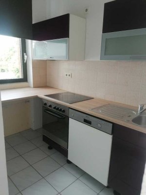 Exklusive, gepflegte 1-Raum-Wohnung mit Balkon und Einbauküche in Hilden