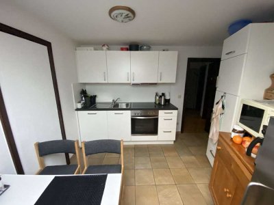 Modernisierte 2-Zimmer-Wohnung mit Balkon und Einbauküche in Gemünd
