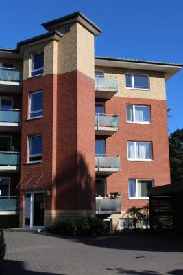 Helle 3-Zimmer Wohnung im 1. OG mit Balkon in Hamburg-Sülldorf