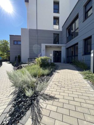 Nachmieter gesucht! 4-Raum-Wohnung mit Einbauküche und Dachterrasse