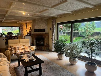 Clever durchdachtes Mehrfamilienhaus mit vielen Möglichkeiten - in begehrter Lage Oberwalluf