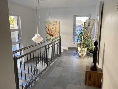 4 Zimmer 1. OG Wohnung mit Balkon und Garten