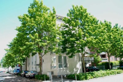 Aussergewöhnliche Dachgeschoss-Maisonette Wohnung in zentraler Lage