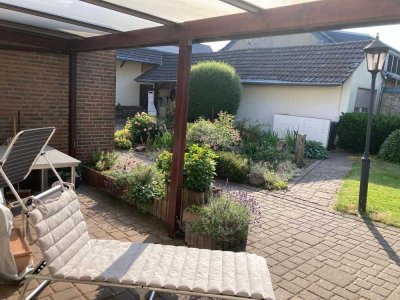 Idyllisch gelegene  1,5-Zimmer-Wohnung im separaten Anbau mit Terrasse und EBK in Korschenbroich