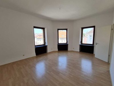 Schöne 5-Zimmer Wohnung im Zentrum von Karlsruhe (WG geeignet)