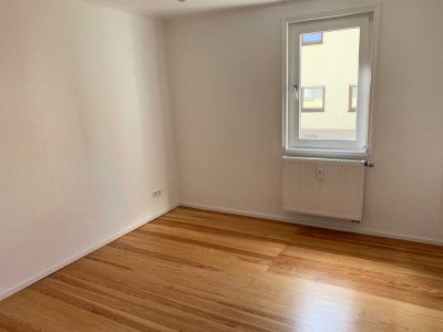 2-Zimmer-Wohnung im Hochparterre eines Zweifamilienhauses