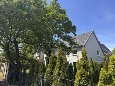 Ankommen in der schönen Senne, Stilvoll modernisiertes Endreihenhaus in Bielefeld-Senne