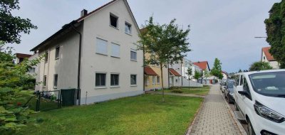 Helle 2-Zimmer Dachgeschosswohnung mit Balkon und TG-Stellplatz in Ingolstadt Nordost