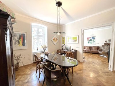Exklusives Wohnerlebnis im Saggen – Altbaucharme trifft auf moderne Raffinesse