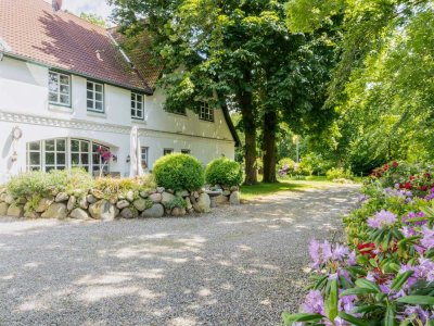 Tradition modern interpretiert 
Landhaus zum Leben & Arbeiten