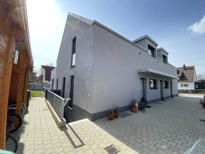 Stilvolle, geräumige und neuwertige 2-Zimmer-Wohnung mit Balkon und EBK in Gundelfingen