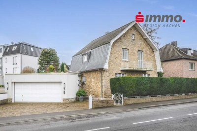 Gepflegtes Einfamilienhaus mit Wintergarten, Sauna und Doppelgarage in beliebter Lage.