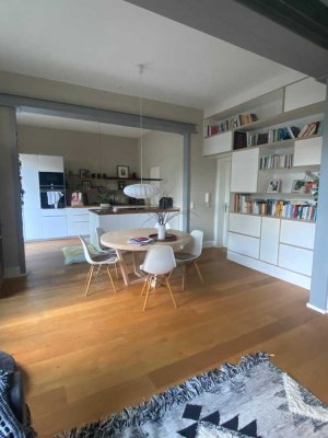 Stilvoll modernisiert: 4-Zimmer-Altbau im Nordend-Ost