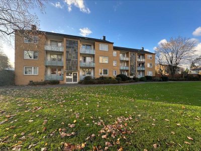 3 Zi-Erdgeschosswohnung mit zwei Balkone und eigenen Garten!