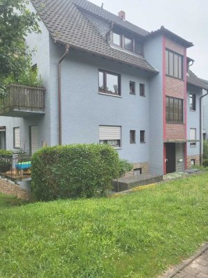 Gepflegtes Mehrfamilienhaus mit 5 Wohnungen und schönem Garten. Vollvermietet!