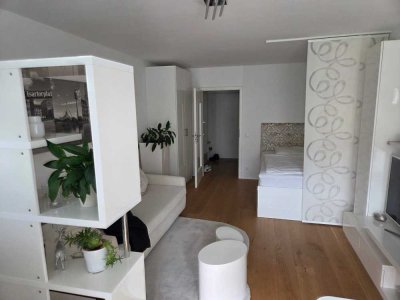 wunderschöne vollmöblierte Eigentumswohnung in München