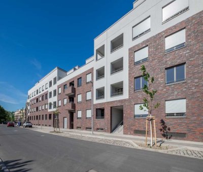 Erstbezug mit Balkon und Einbauküche: Geschmackvolle 2-Zimmer-Wohnung