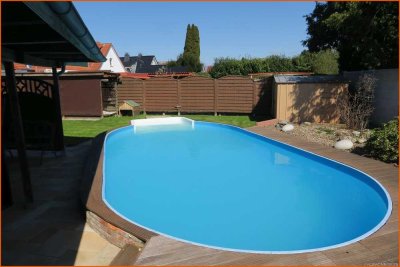TOP für Familien: Freistehendes Haus mit Pool & Garten in Surheide