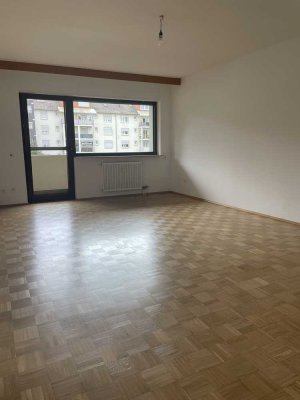 Helle 3-Zimmer-Wohnung in Ludwigshafen-West