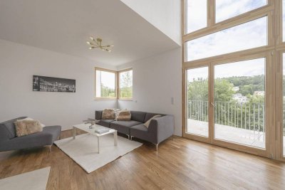 Wohnen im Grünen: Designerhaus mit großem Grundstück &amp; Aussicht