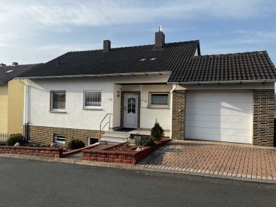 ** Gemütliches Einfamilienhaus mit Garage in Philippsthal zu verkaufen **