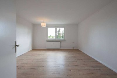 Ihre sanierte 3-Zimmerwohnung mit neuer EBK & 2 Stellpl. Provisionsfrei