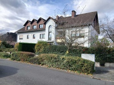 Gemütliche Dachgeschosswohnung mit offener Galerie, Kamin und Loggia in zentraler Lage von Urberach