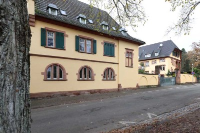 MAKLERFREI!   Schöne 3-Zimmer-Erdgeschosswohnung mit Terrasse, Keller und Aussenstellplatz in Lahr