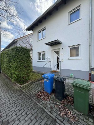 Ideales 5-Zimmer-Reihenendhaus mit Eckgrundstück in Groß-Umstadt