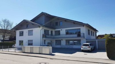 Stilvolle, modernisierte 4-Zimmer-Wohnung mit Terrasse und großem Hobbyraum in Geretsried