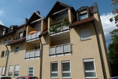 2-Zimmer-Wohnung in ruhiger zentraler Lage im Reichardpark mit EBK und TG