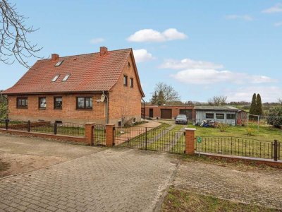 Charmante Doppelhaushälfte mit großzügigem Grundstück am Ortsrand von Reinstorf