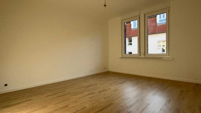 Lichtdurchflutete 3,5-Zimmer Altbauwohnung - Erstbezug nach Sanierung