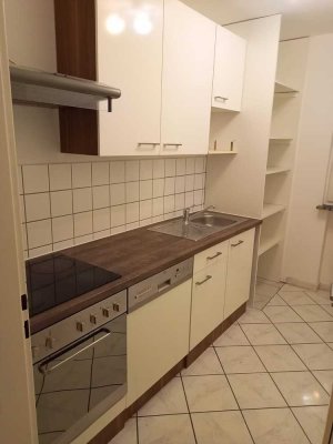 Schöne 2-Zimmer-Wohnung mit Balkon in Top Lage/ Traumlage neben Hafen